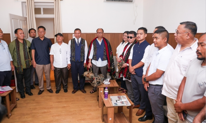Zomi leaders meet Manipur chief minister to discuss peace and community harmony