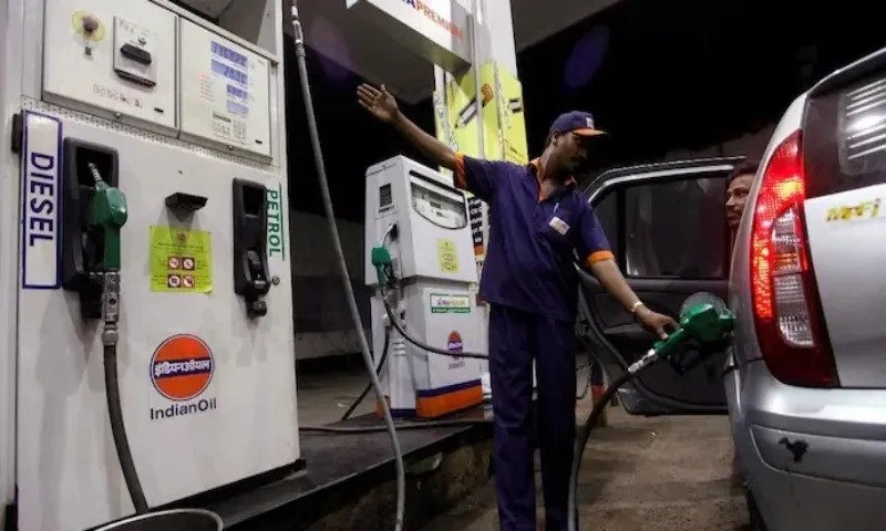 Delhi transport bodies protest against Centre’s E20 petrol policy