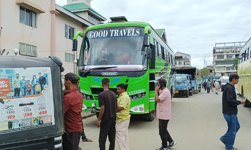 Imphal-Guwahati bus services operate smoothly amid support from Naga and Kuki communities