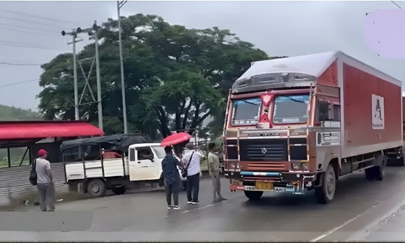Naga civil bodies restrict Kuki movement in Senapati during highway reopening efforts