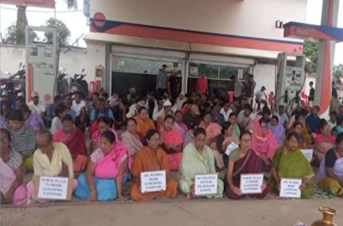 sit-in protest held in Thoubal against oil pump grenade attack