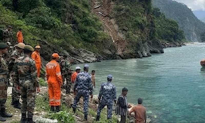 Woman dies and three remain missing after vehicle falls into Lohit River in Arunachal Pradesh